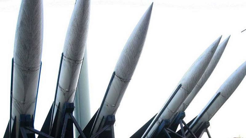 Corea del Norte lanza un misil balístico al mar de Japón, según Seúl