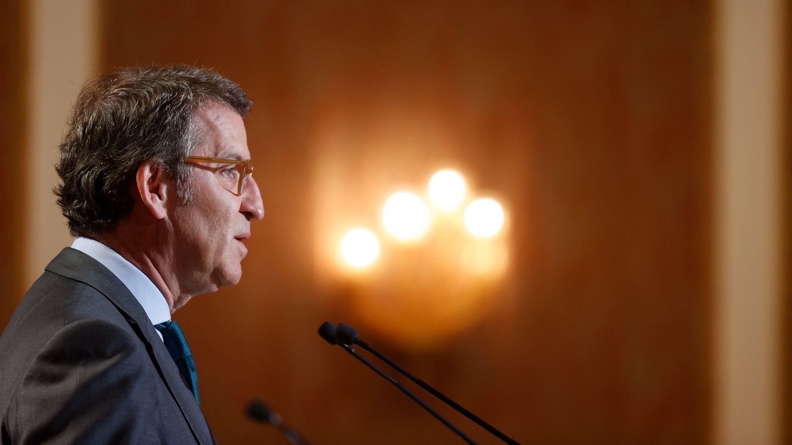 Feijóo se pregunta si es "lógico" agotar la legislatura ante el "caos" por el espionaje de Pegasus