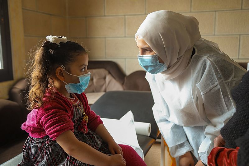Norte del Líbano: habitantes de Wadi Khaled tienen que elegir entre alimentar a sus hijos e hijas o llevarles al médico