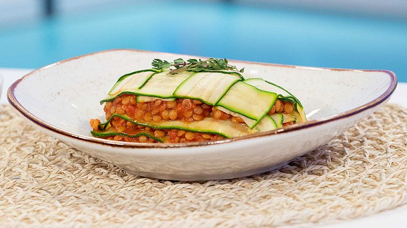 Receta de lasaña de calabacín con boloñesa vegetariana