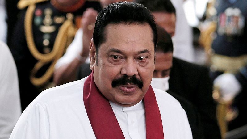 Dimite el primer ministro de Sri Lanka tras los disturbios y semanas de protestas originadas por la crisis social