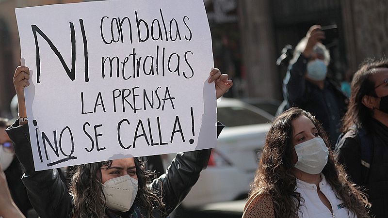 Asesinan a tiros a una periodista y una operadora de cámara en Veracruz, México