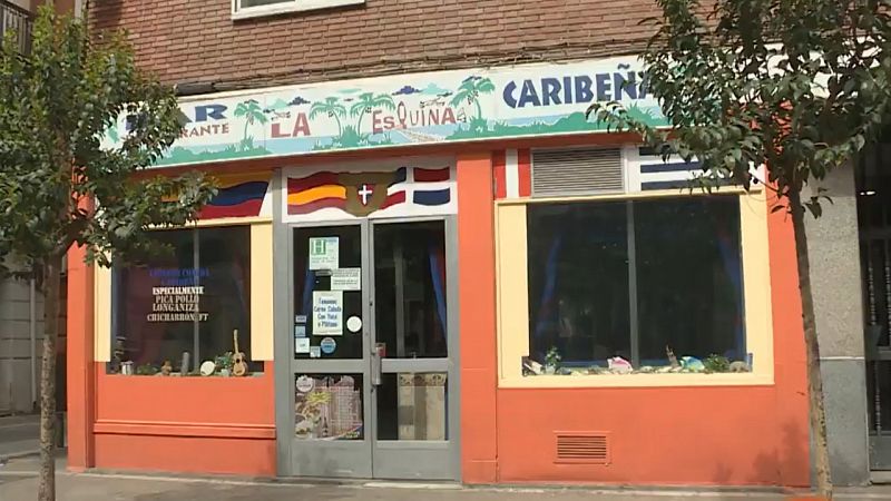 Los latinos revitalizan el comercio en Espaa