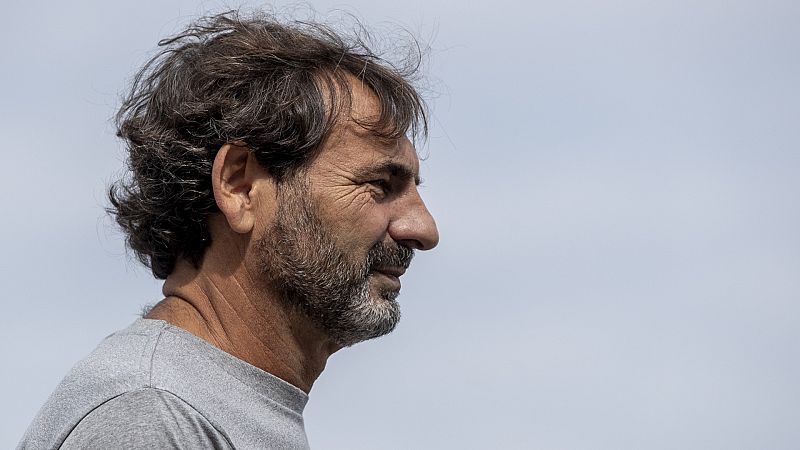 El fundador del Open Arms: "Los políticos no me invitan ni a un café porque les incomodo"