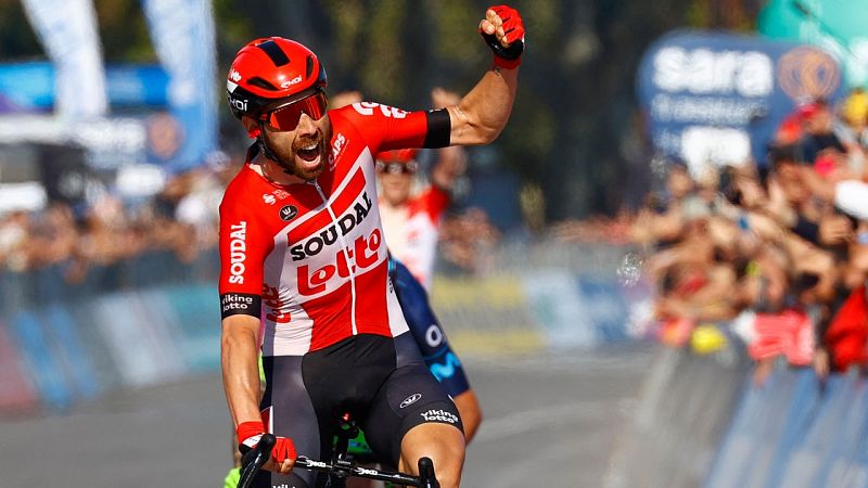 Thomas De Gent se impone en Nápoles y Juanpe López conserva la 'maglia rosa'