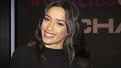 El comentarista italiano que se meti� con Chanel le env�a este v�deo de disculpa