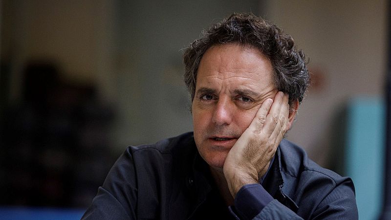 'La playa de los ahogados' y otras novelas de Domingo Villar: intrigas marineras, lirismo y amor por Galicia