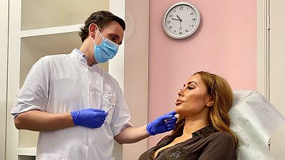 El impacto de las redes sociales en el ideal de belleza, en 'La noche tem�tica'