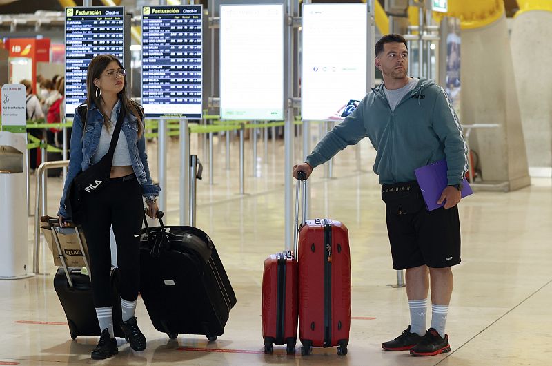 España dejará de exigir el certificado COVID a turistas de fuera de la UE "en cuestión de días"