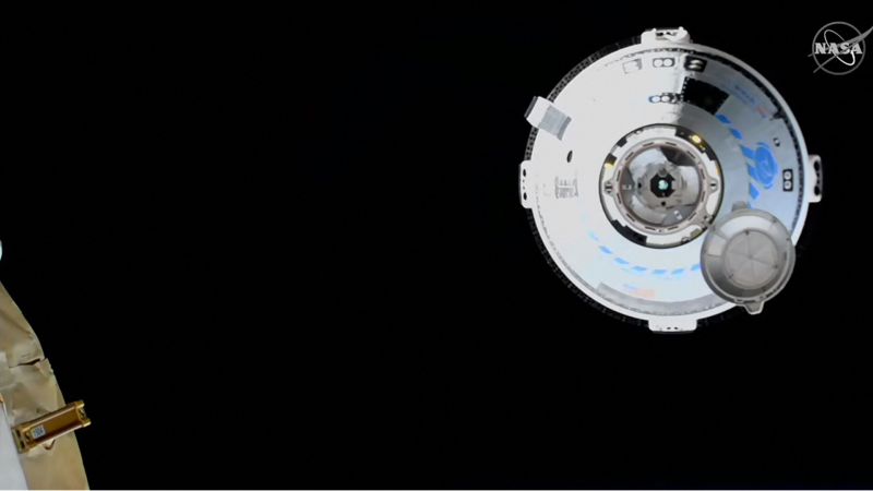 La cápsula Starliner de Boeing se acopla con éxito a la Estación Espacial Internacional