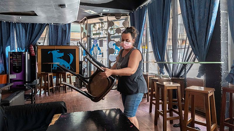 Bruselas alerta de nuevo a España por la alta deuda y el paro