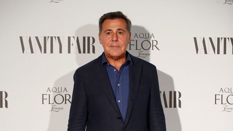 El santanderino Angel Schlesser gana el Premio Nacional de Diseño de Moda 2022