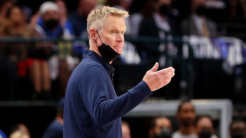 El entrenador de la NBA Steve Kerr, indignado tras el tiroteo en Texas: "Estoy harto, ¿cuándo vamos a hacer algo?"