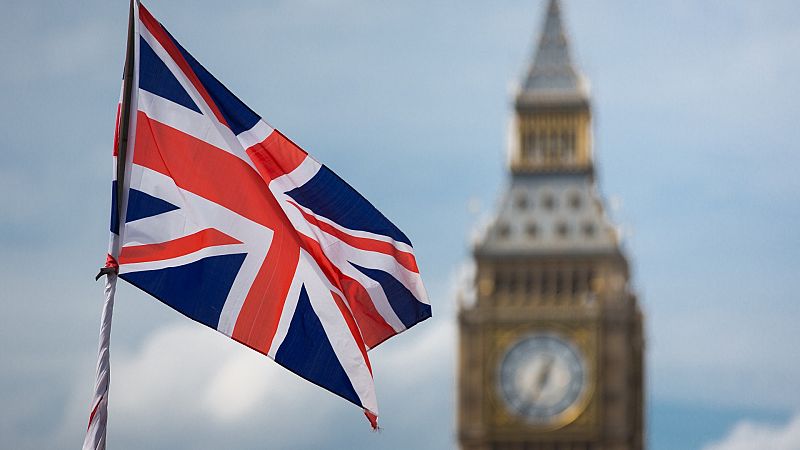 El Reino Unido introduce un impuesto temporal del 25% a las petroleras para combatir la inflación