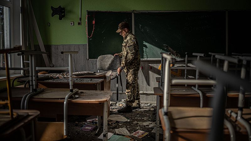 El reto de reconstruir las escuelas que sirven de refugio: "Los alumnos están traumatizados por la guerra"
