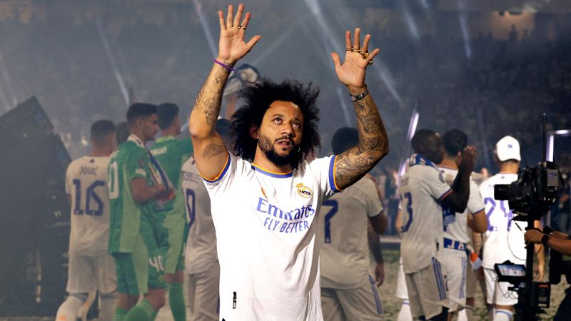Marcelo se despide entre lágrimas del Bernabéu y el madridismo le jura amor eterno