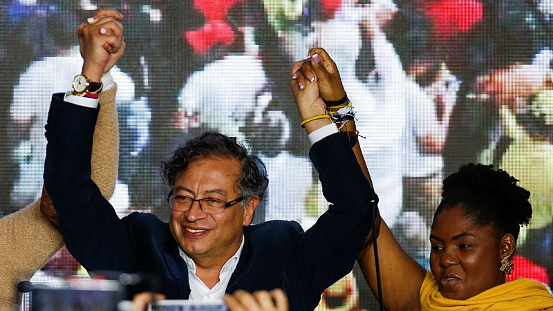 El izquierdista Petro y el populista Hernández pasan a la segunda vuelta de las elecciones presidenciales en Colombia
