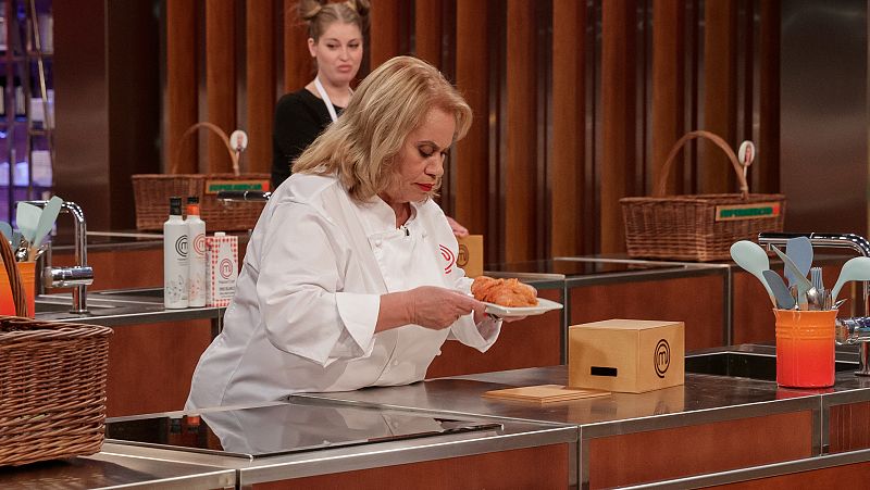 Los mejores momentos de Carmina Barrios en su visita a MasterChef 10