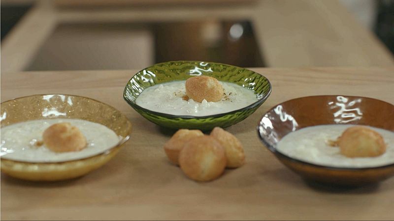 Receta de arroz con leche a la vainilla con bizcocho de almendras
