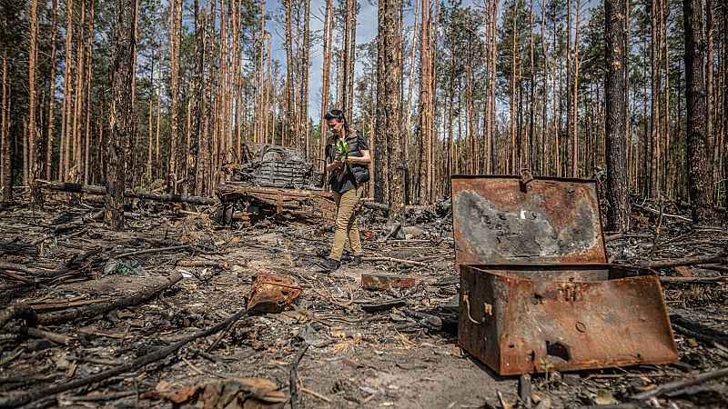 Ucrania, 100 días después: desminar y reconstruir los daños de una guerra que no cesa