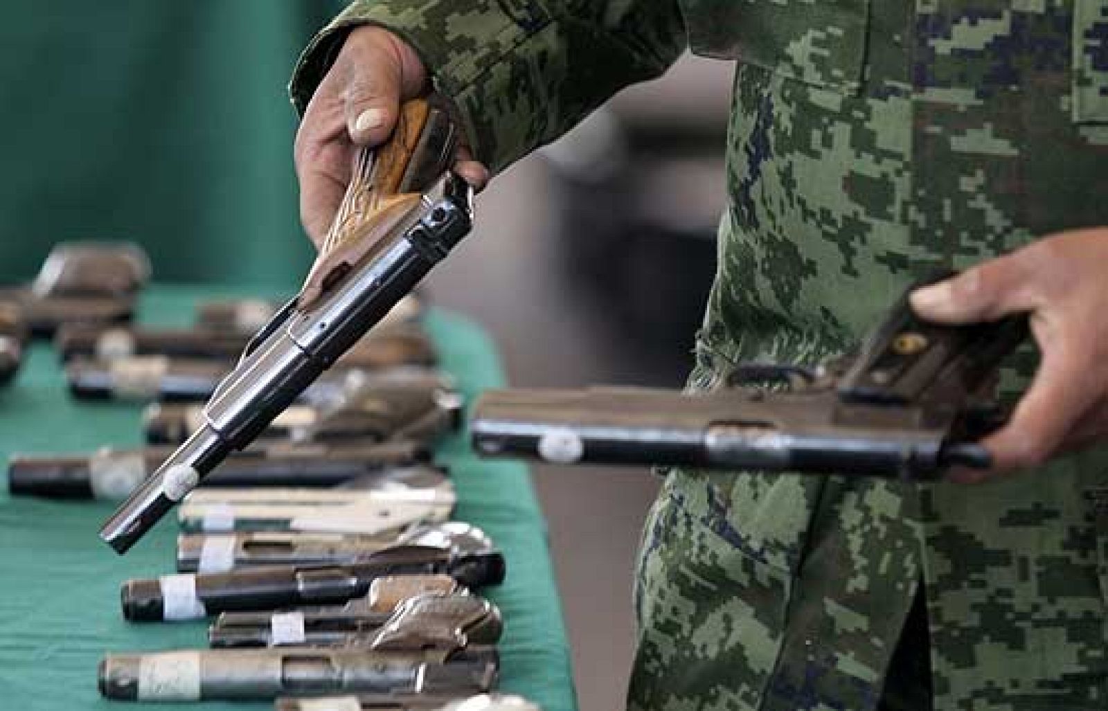 México lanza una campaña para desarmar a los ciudadanos | Ver