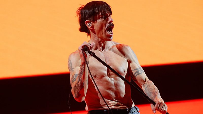 Los Red Hot Chili Peppers más auténticos revientan La Cartuja de Sevilla