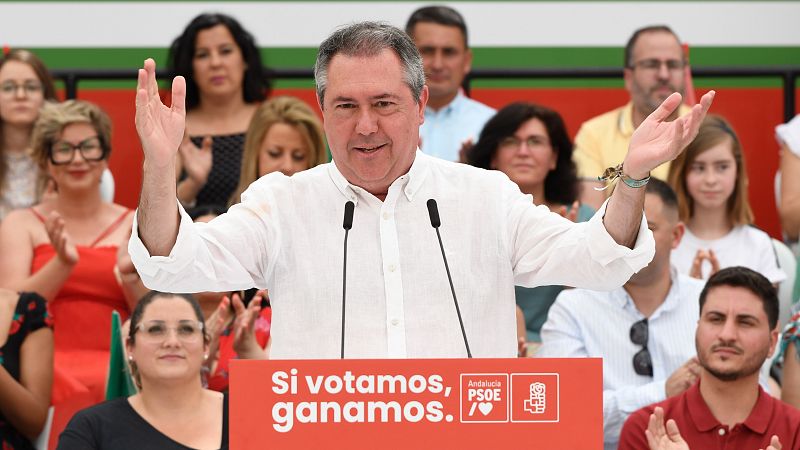 Espadas dice que Moreno y Olona son una "pareja de hecho" política y se erige como la alternativa "de progreso"