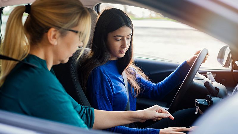 La DGT creará un carné de conducir para los jóvenes de 16 años