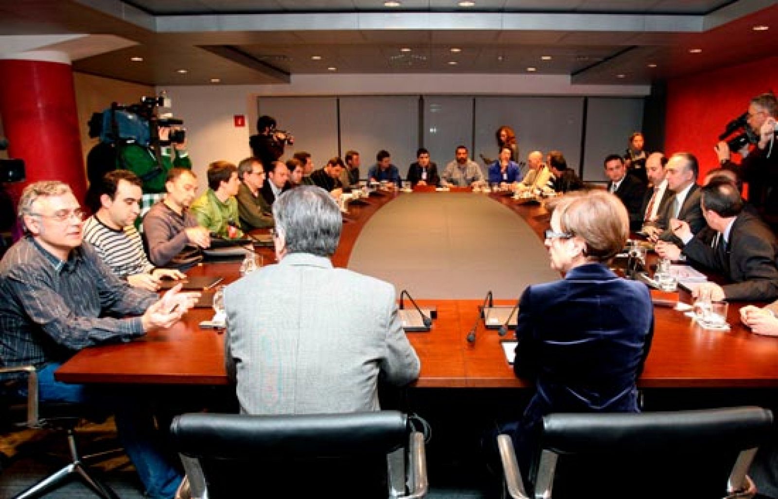 Nissan producirá en Barcelona un nuevo vehículo en 2012 | Ver