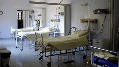 No es raro que alguien que está ingresado en un hospital coja una infección que termine complicando mucho más su estado de salud. Estas infecciones de hospital (nosocomiales) podrían prevenirse hasta en el 70% de los casos según la OMS. El Hospital U