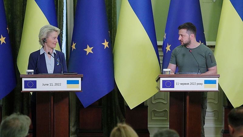 Von der Leyen visita Kiev para tratar con Zelenski la candidatura de Ucrania a la UE