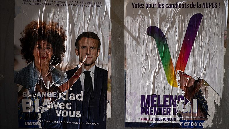 El empate con Mélenchon en la primera vuelta, un "toque de atención" para Macron que pone en jaque su mayoría absoluta