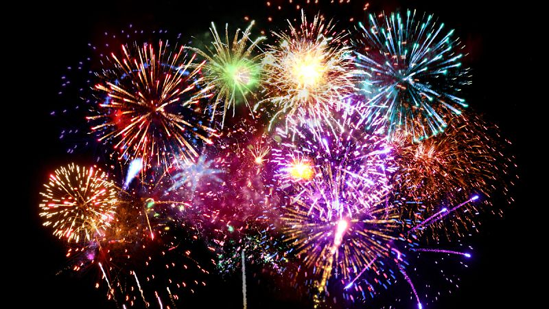 Cinco diseñadores españoles y cuatro extranjeros para los fuegos artificiales de los Sanfermines