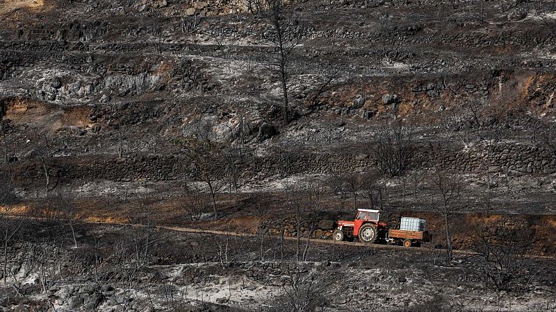 Es manté actiu el foc de Baldomar i el de Peramola