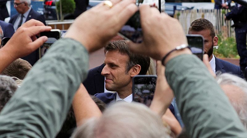 Macron afronta una legislatura incierta con dificultades para gobernar y una oposición polarizada