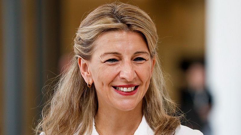 Díaz propone un cheque de 300 euros para las personas "más golpeadas por la crisis" y subir impuestos a las eléctricas