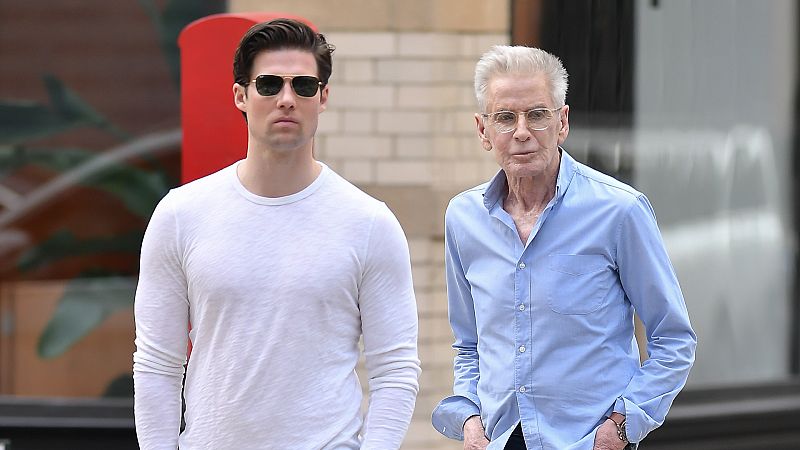 Calvin Klein presume de novio, 46 años más joven que él: ¿Quién es Kevin Baker?