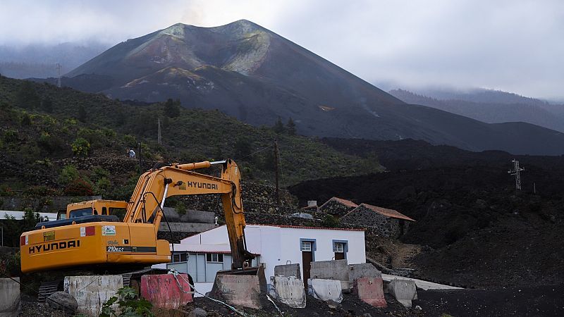 La Palma, seis meses despus del volcn: errantes dentro de su propia isla