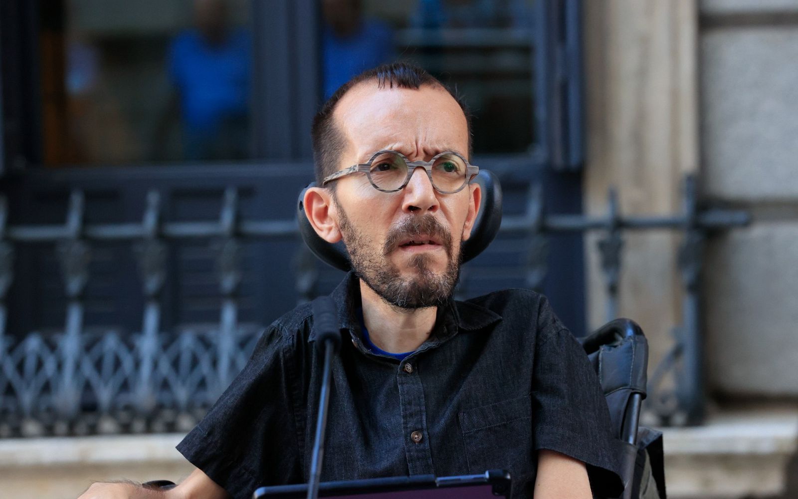 Echenique cree que la bajada del iva de la luz tendrá un "efecto modesto" e insiste "en aumentar impuestos a las eléctricas"