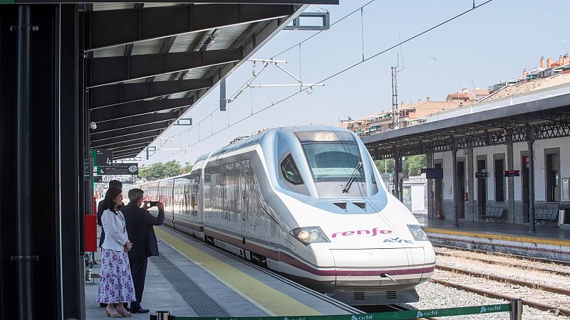 El 'tren rápido' entre Plasencia y Badajoz entrará en servicio el 19 de julio