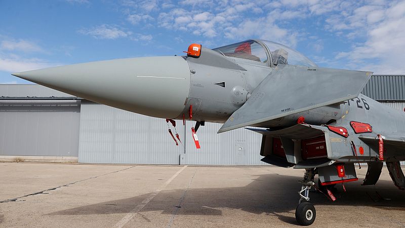 España formaliza un pedido de 20 cazas Eurofighter por 2.000 millones de euros