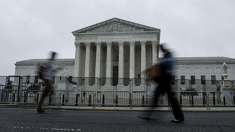 El Tribunal Supremo estadounidense anula la ley de Nueva York que limita el uso de armas en público