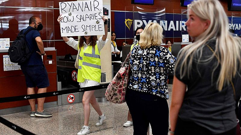 Ryanair no cancela ninguno de los vuelos previstos desde España en el primer día de huelga