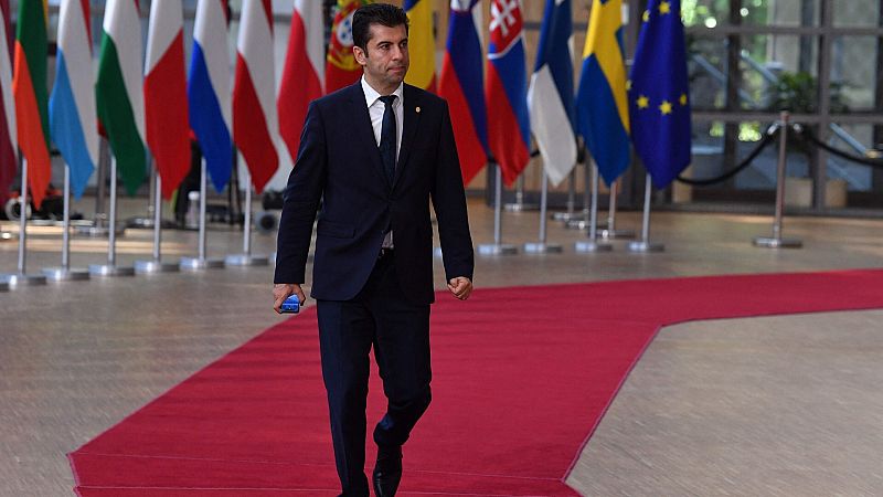El Parlamento de Bulgaria autoriza a levantar el veto para la entrada de Macedonia del Norte en la UE