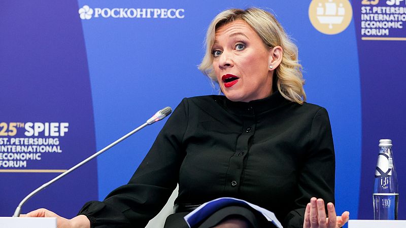 El Kremlin acusa a Europa de "acorralar" a Rusia por aceptar la candidatura de Ucrania a la UE