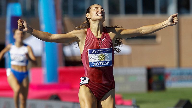 Sara Gallego bate otra vez el récord de España de los 400 vallas