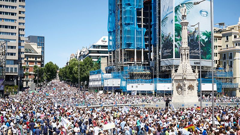 Miles de personas marchan en Madrid contra el aborto y celebran el fallo del Tribunal Supremo estadounidense