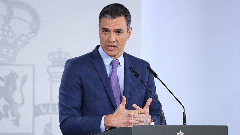 Sánchez lamenta la pérdida de vidas humanas en Melilla pero insiste en culpar a las "mafias internacionales"