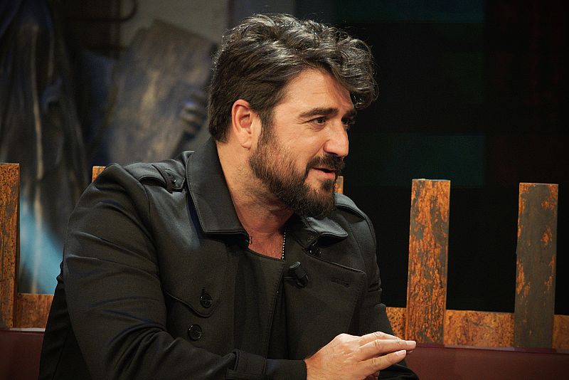 Antonio Orozco se hizo pasar por otro para promocionar su disco, ¿por quién?