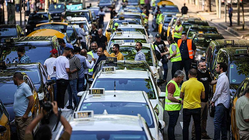 El decret del Govern per regular les VTC posa en peu de guerra els taxistes